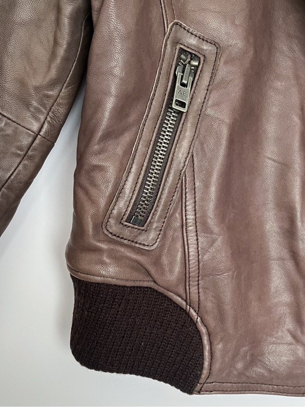 American Eagle Genuine Leather Bomber Jacket Elbow Patches Military Size Small - Picture 5 of 16